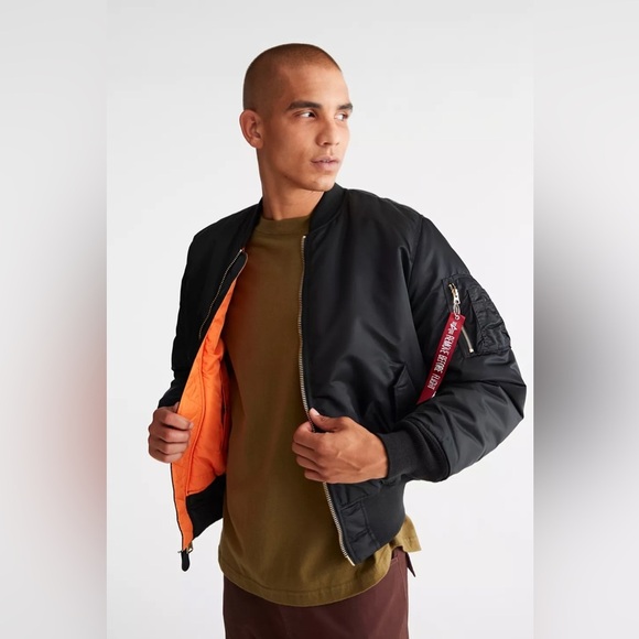 This Alpha Industries MA-1 Flight Jacket Bomber Jacket - Picture 9 of 9